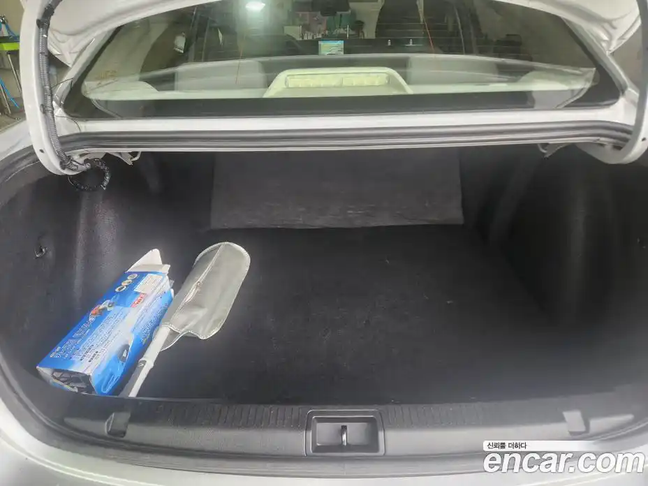 Renault SM3 2012 1.6 Автомат в Москве № 210092, фото 16