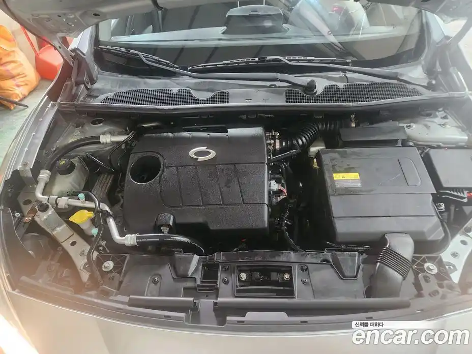 Renault SM3 2012 1.6 Автомат в Москве № 210092, фото 20