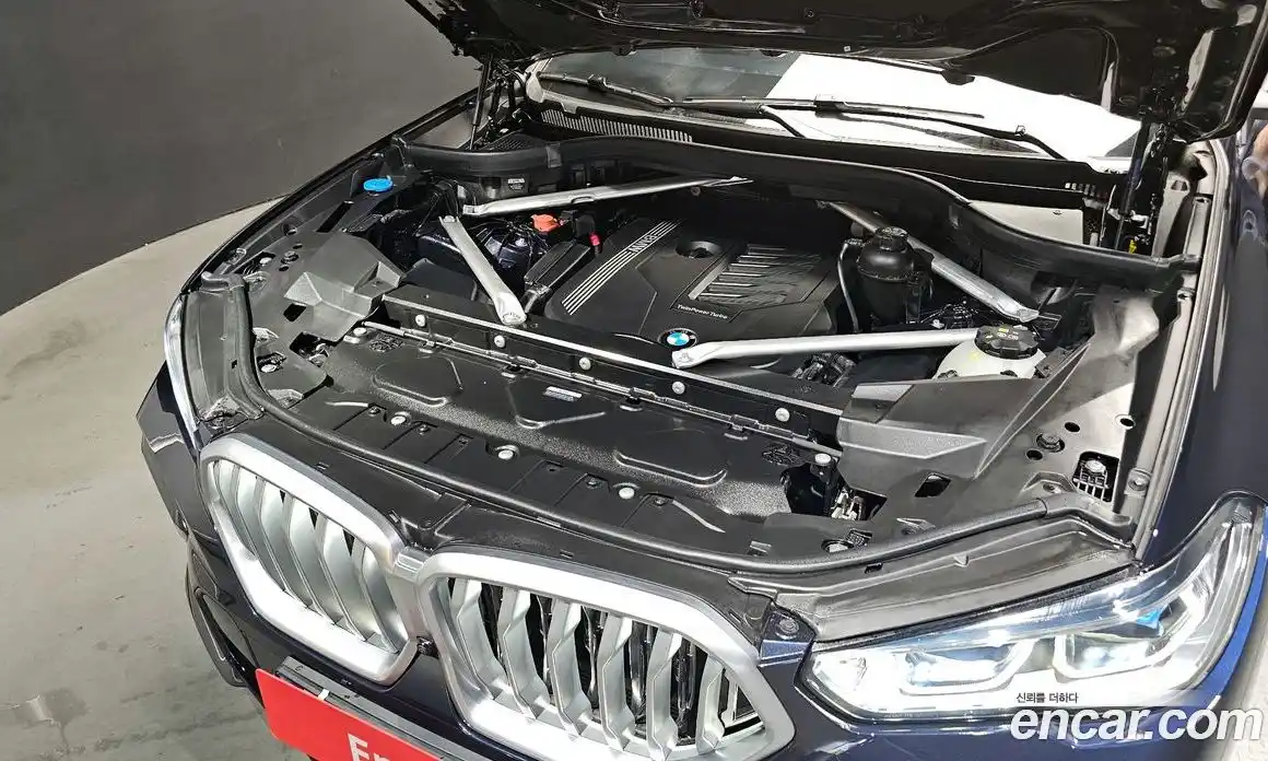 BMW X6 2023 3.0 Автомат в Москве № 210422, фото 3