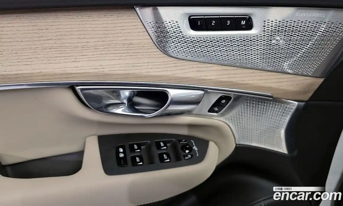 Volvo XC90 2025 2.0 Автомат в Москве № 212775, фото 14