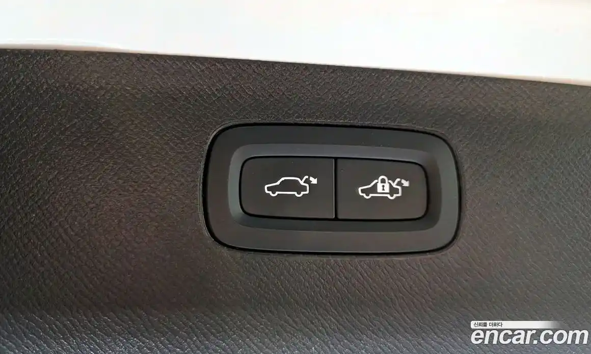 Volvo XC90 2025 2.0 Автомат в Москве № 212775, фото 18