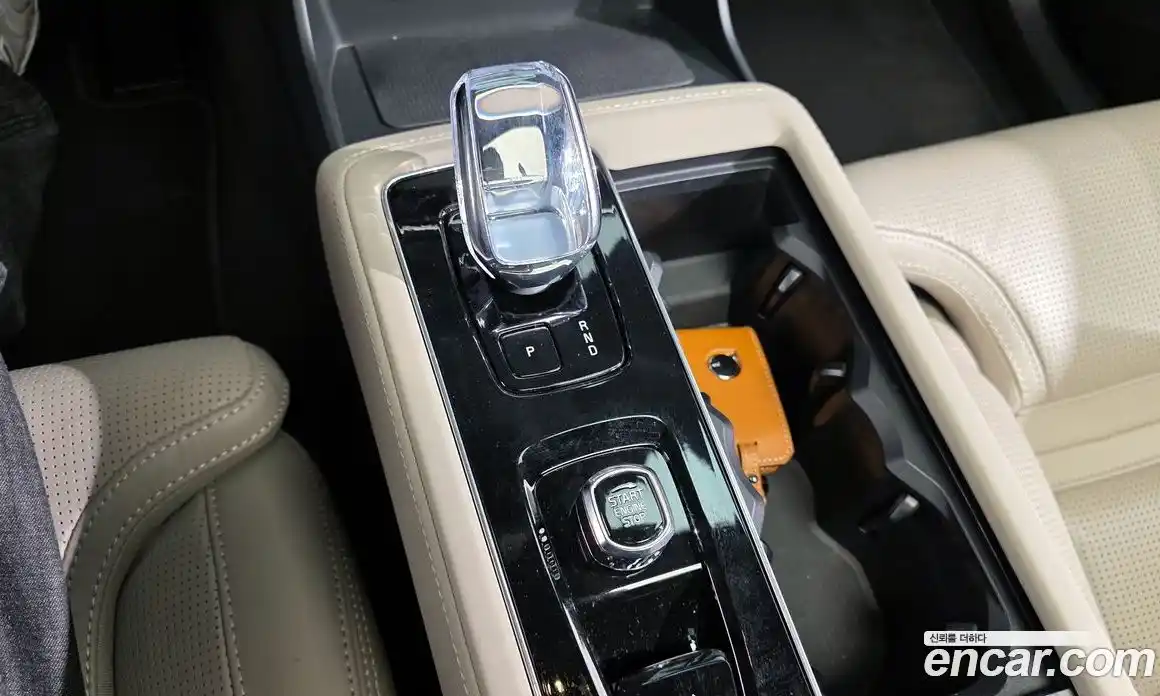 Volvo XC90 2025 2.0 Автомат в Москве № 212775, фото 9