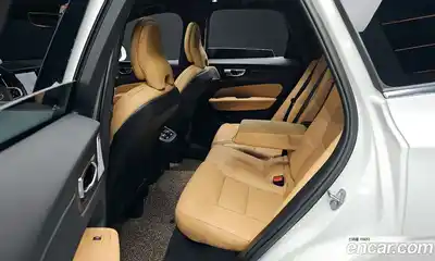 Volvo XC60 2023 2.0 Автомат в Москве № 212807, миниатюра 12