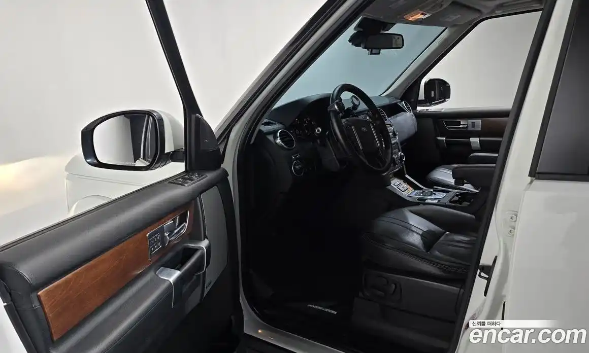 Land Rover Discovery 2016 3.0 Автомат в Москве № 213509, фото 19