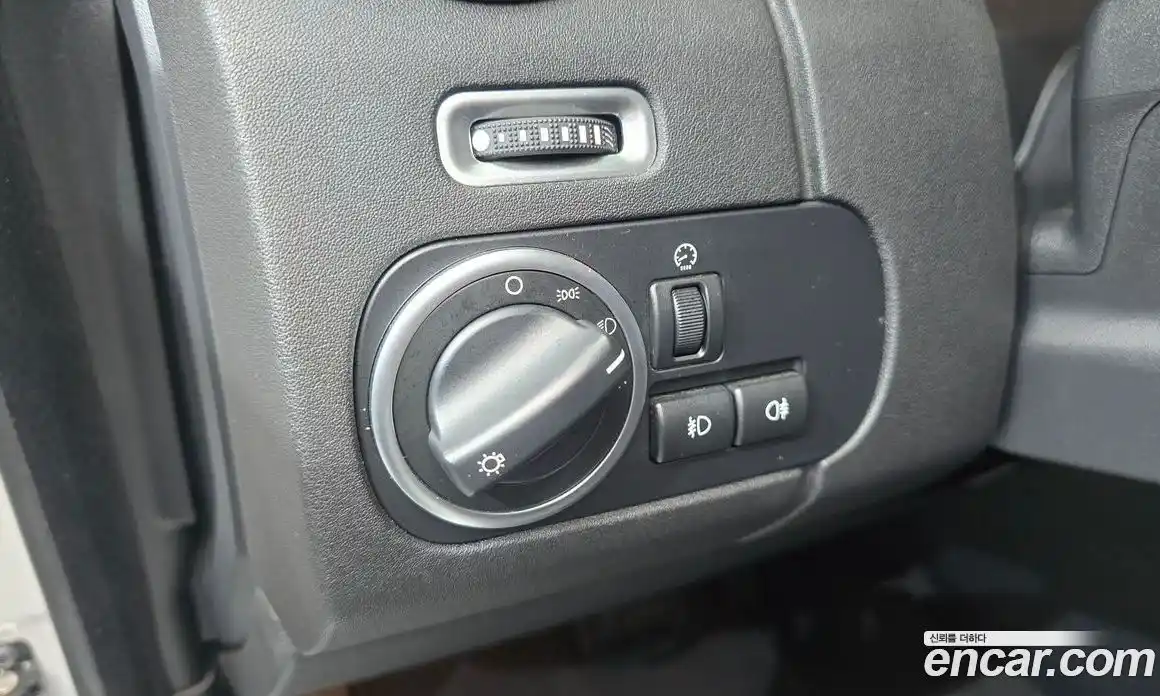 Land Rover Discovery 2014 3.0 Автомат в Москве № 213828, фото 11