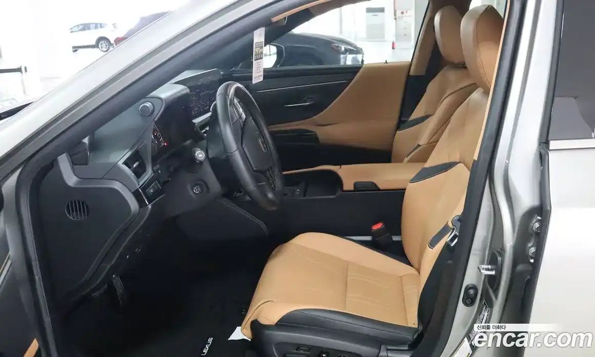 Lexus ES 2025 2.5 Вариатор в Москве № 214768, фото 9