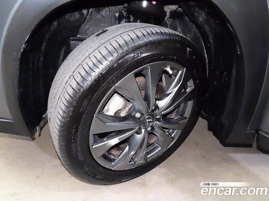 Lexus UX 2020 2.0 Автомат в Москве № 214842, фото 20