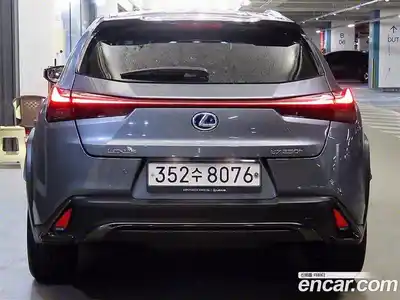 Lexus UX 2020 2.0 Автомат в Москве № 214842, миниатюра 4