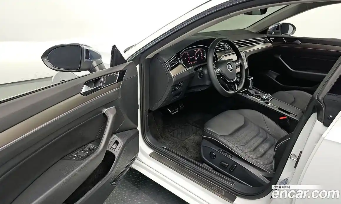 Volkswagen Arteon 2020 2.0 Автомат в Москве № 214980, фото 11