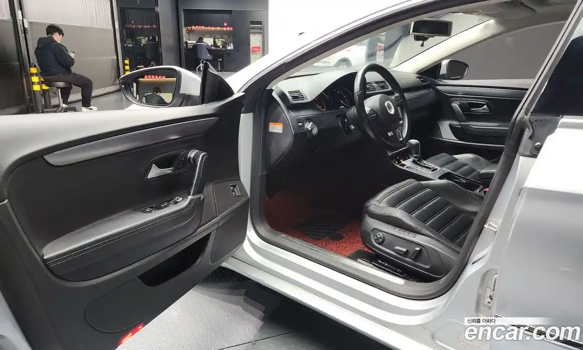 Volkswagen CC 2015 2.0 Автомат в Москве № 215341, фото 11