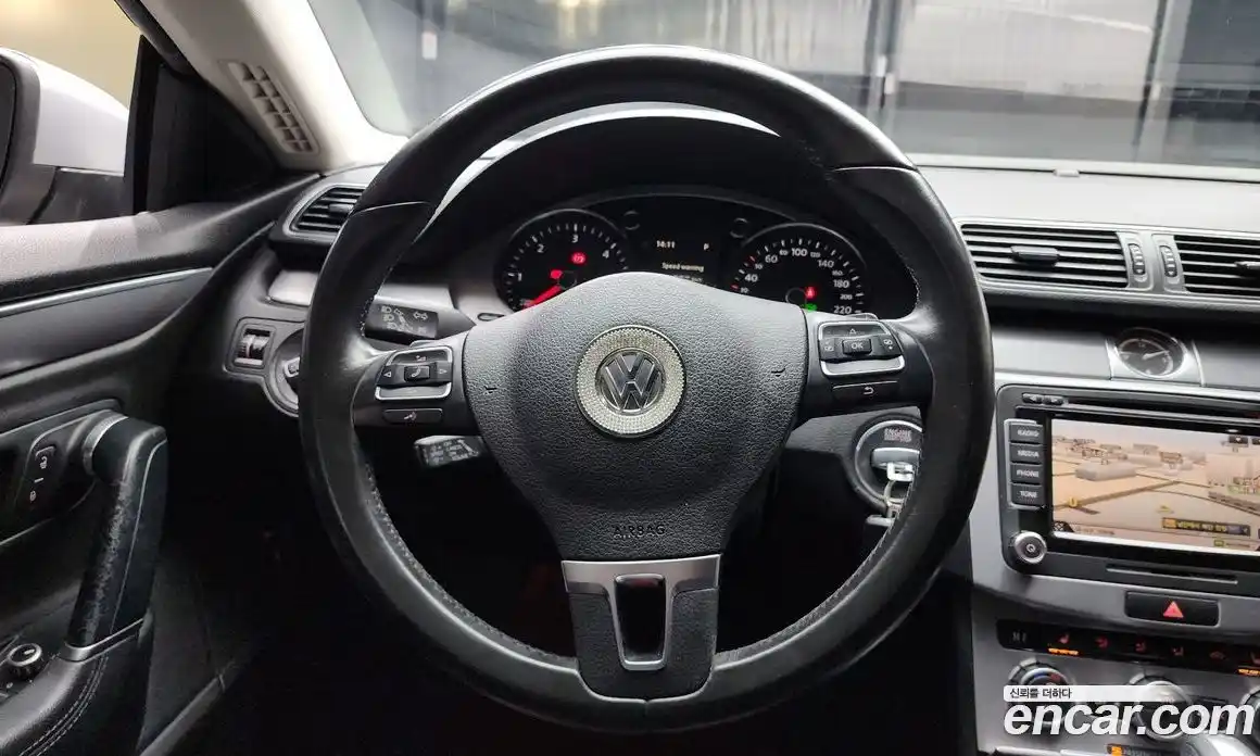 Volkswagen CC 2015 2.0 Автомат в Москве № 215341, фото 12