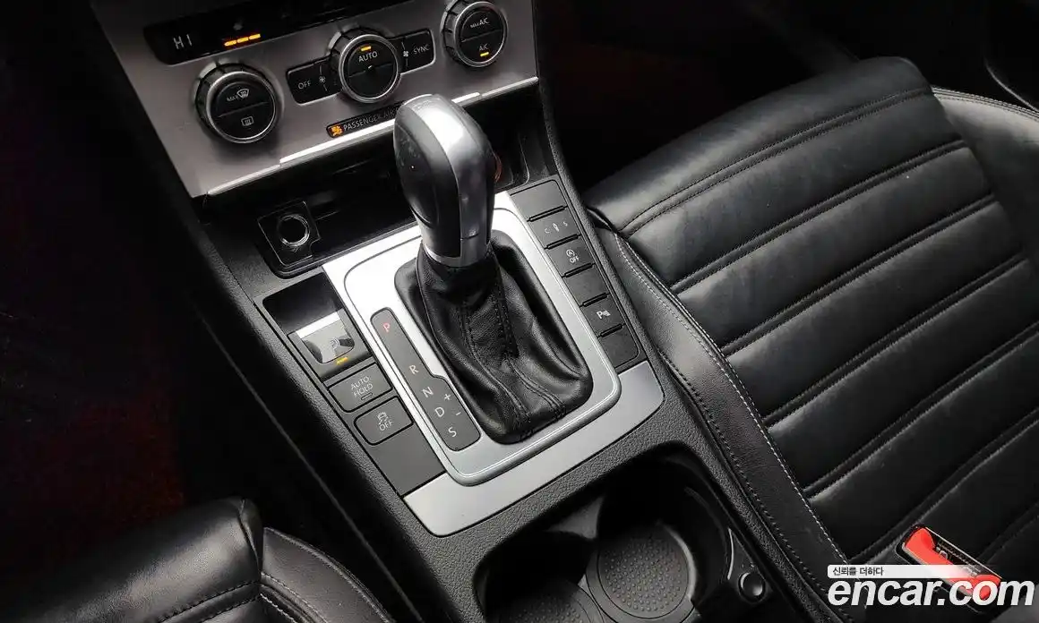 Volkswagen CC 2015 2.0 Автомат в Москве № 215341, фото 9