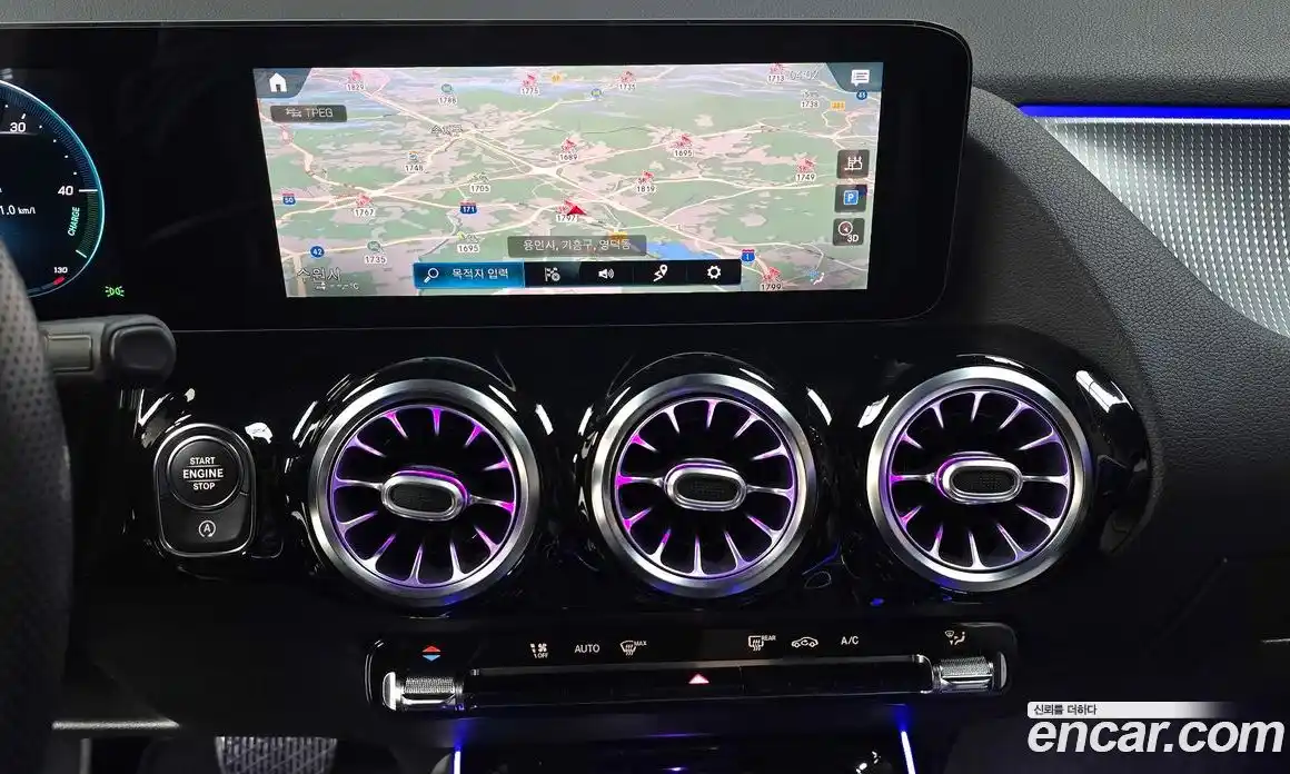 Mercedes-Benz GLA-Class 2021 2.0 Автомат в Москве № 220442, фото 13