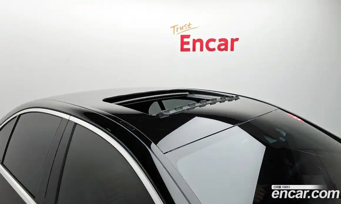 Mercedes-Benz E-Class 2023 2.0 Автомат в Москве № 220831, фото 12