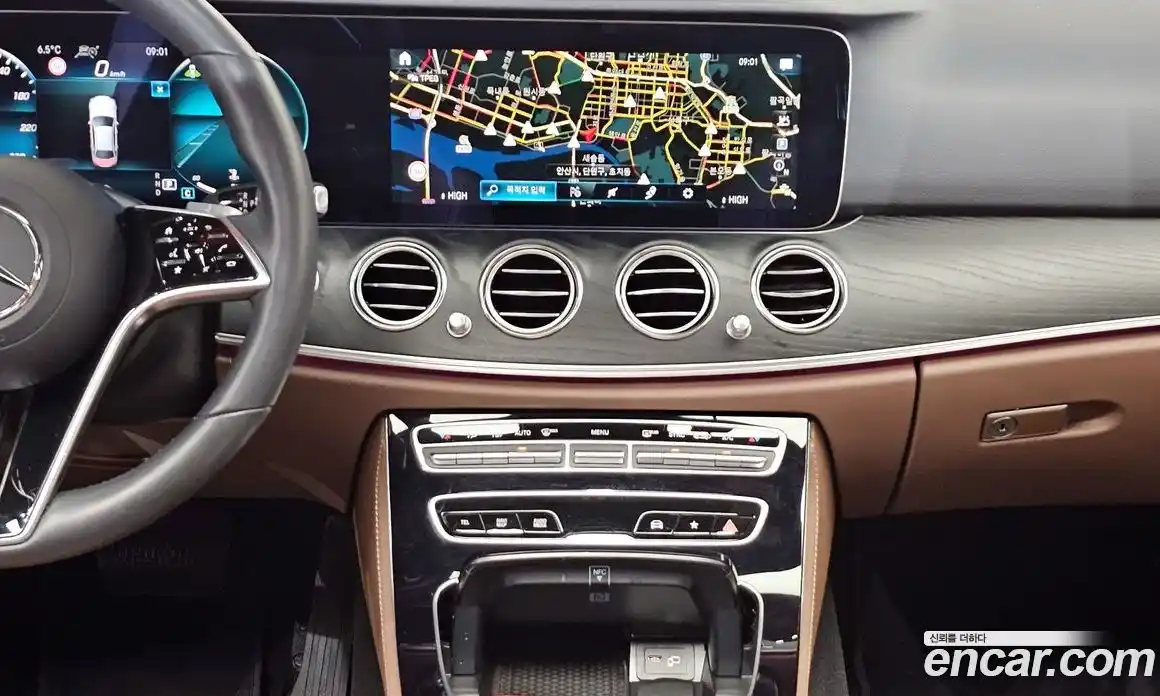 Mercedes-Benz E-Class 2023 2.0 Автомат в Москве № 220831, фото 18