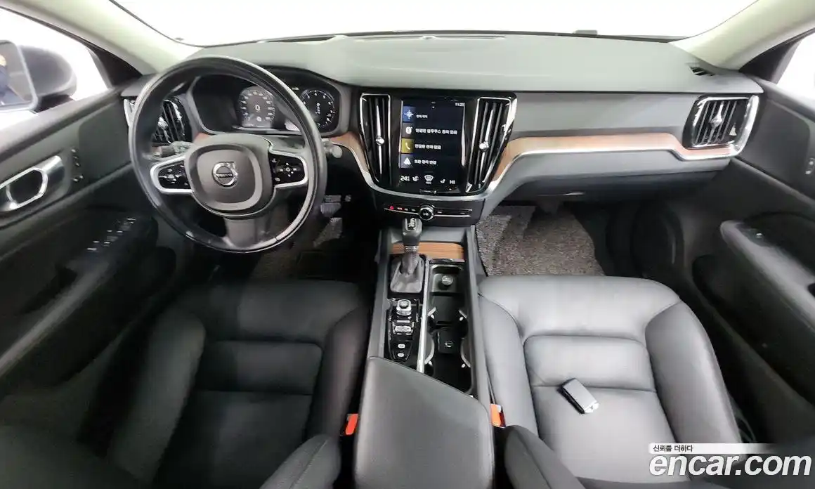 Volvo S60 2020 2.0 Автомат в Москве № 228625, фото 17