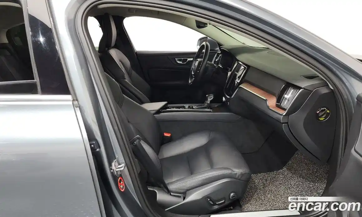 Volvo S60 2020 2.0 Автомат в Москве № 228625, фото 20