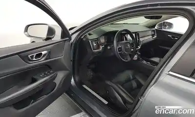Volvo S60 2020 2.0 Автомат в Москве № 228625, миниатюра 2