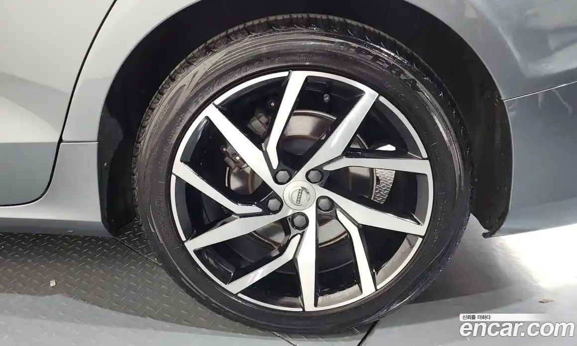 Volvo S60 2020 2.0 Автомат в Москве № 228625, фото 9