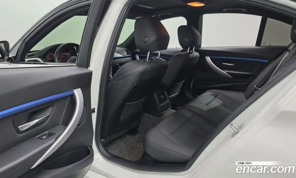 BMW 3-Series 2018 2.0 Автомат в Москве № 228953, фото 20