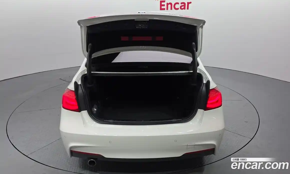 BMW 3-Series 2018 2.0 Автомат в Москве № 228953, фото 9