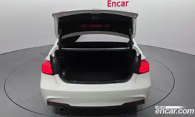 BMW 3-Series 2018 2.0 Автомат в Москве № 228953, миниатюра 9