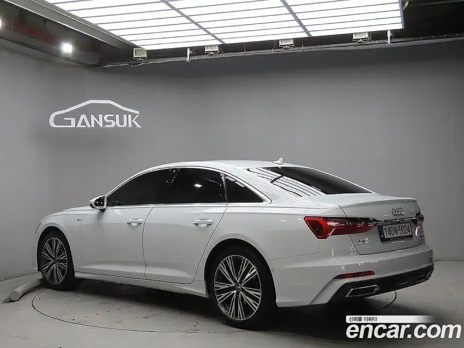 Audi A6 2023 2.0 Автомат в Москве № 229732, фото 3