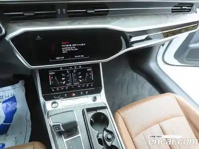 Audi A6 2023 2.0 Автомат в Москве № 229732, миниатюра 7