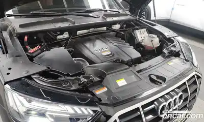Audi Q5 2021 2.0 Автомат в Москве № 229785, миниатюра 3