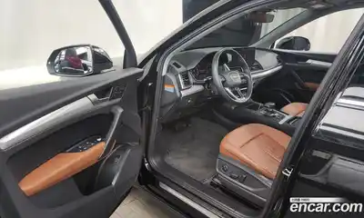 Audi Q5 2021 2.0 Автомат в Москве № 229785, миниатюра 4