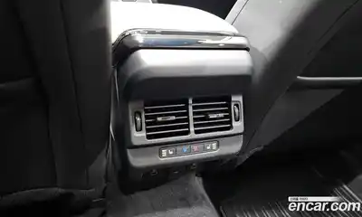 Land Rover Range-Rover Evoque 2025 2.0 Автомат в Москве № 231173, миниатюра 12