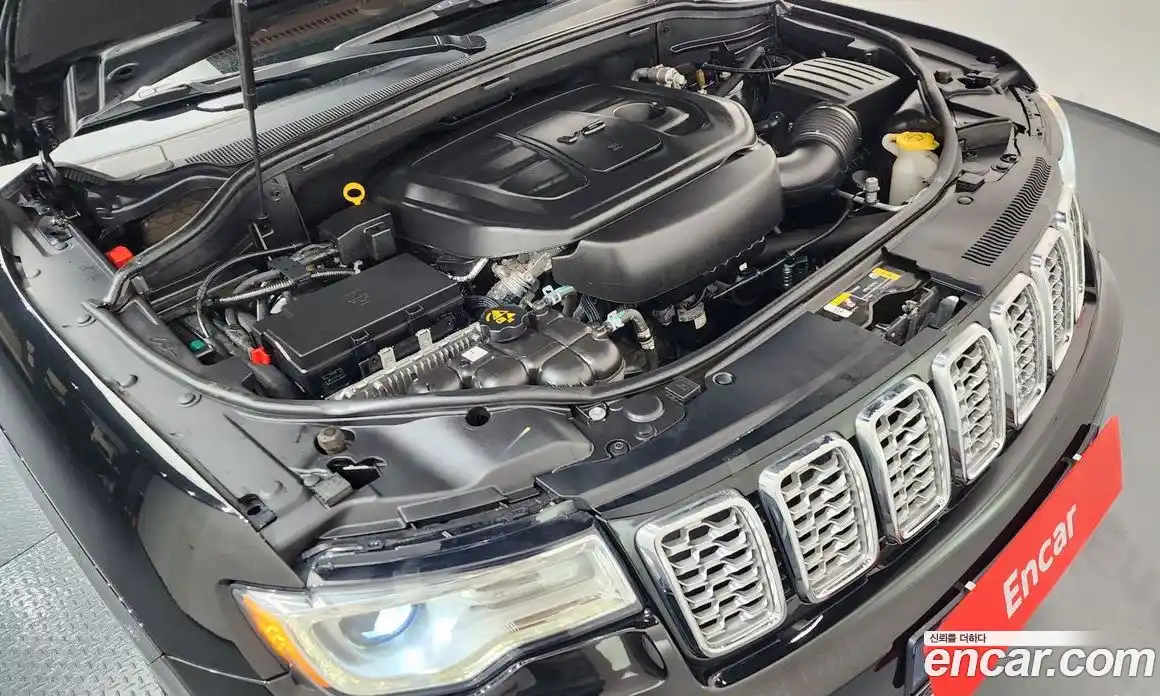 Jeep Cherokee 2021 3.6 Автомат в Москве № 232556, фото 16