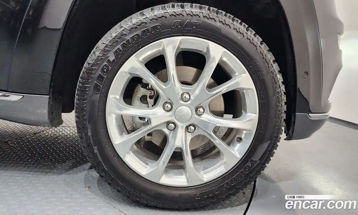 Jeep Cherokee 2021 3.6 Автомат в Москве № 232556, фото 3