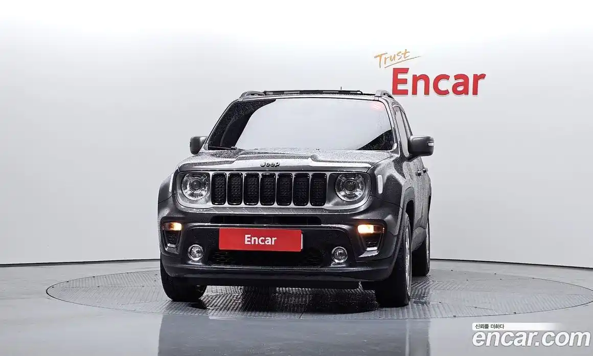 Jeep Renegade 2019 2.4 Автомат в Москве № 232636, фото 20