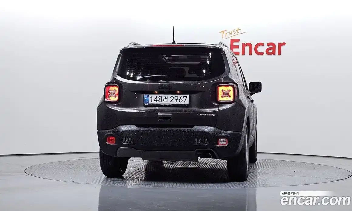 Jeep Renegade 2019 2.4 Автомат в Москве № 232636, фото 4