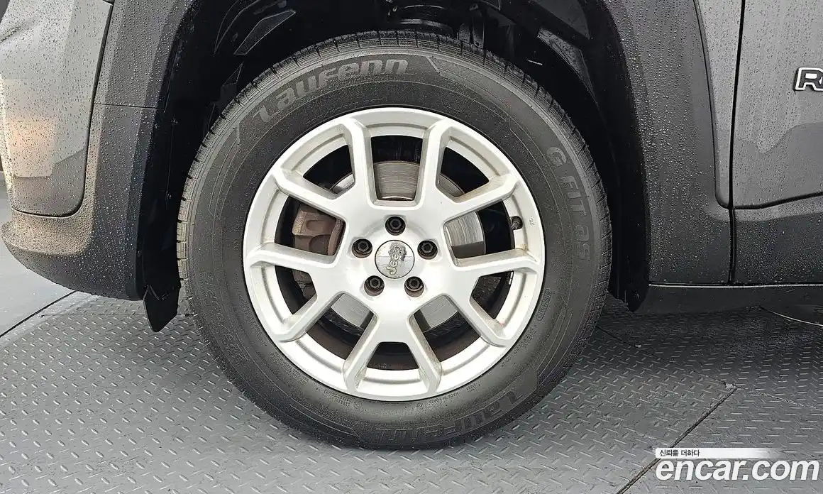 Jeep Renegade 2019 2.4 Автомат в Москве № 232636, фото 10