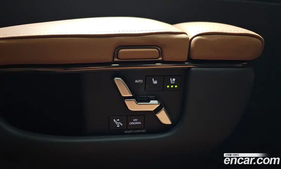 Toyota Alphard 2024 2.5 Автомат в Москве № 232799, фото 17