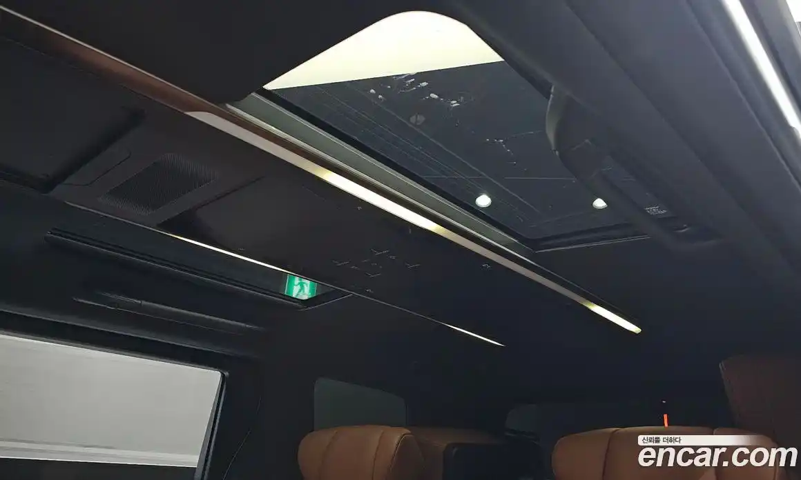 Toyota Alphard 2024 2.5 Автомат в Москве № 232799, фото 19