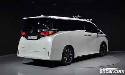 Toyota Alphard 2024 2.5 Автомат в Москве № 232799, миниатюра 2