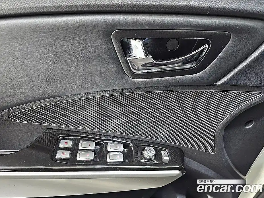 SsangYong TIBOLI 2016 1.6 Автомат в Москве № 23510, фото 14