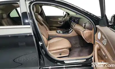 Mercedes-Benz E-Class 2020 2.0 Автомат в Москве № 242365, миниатюра 11