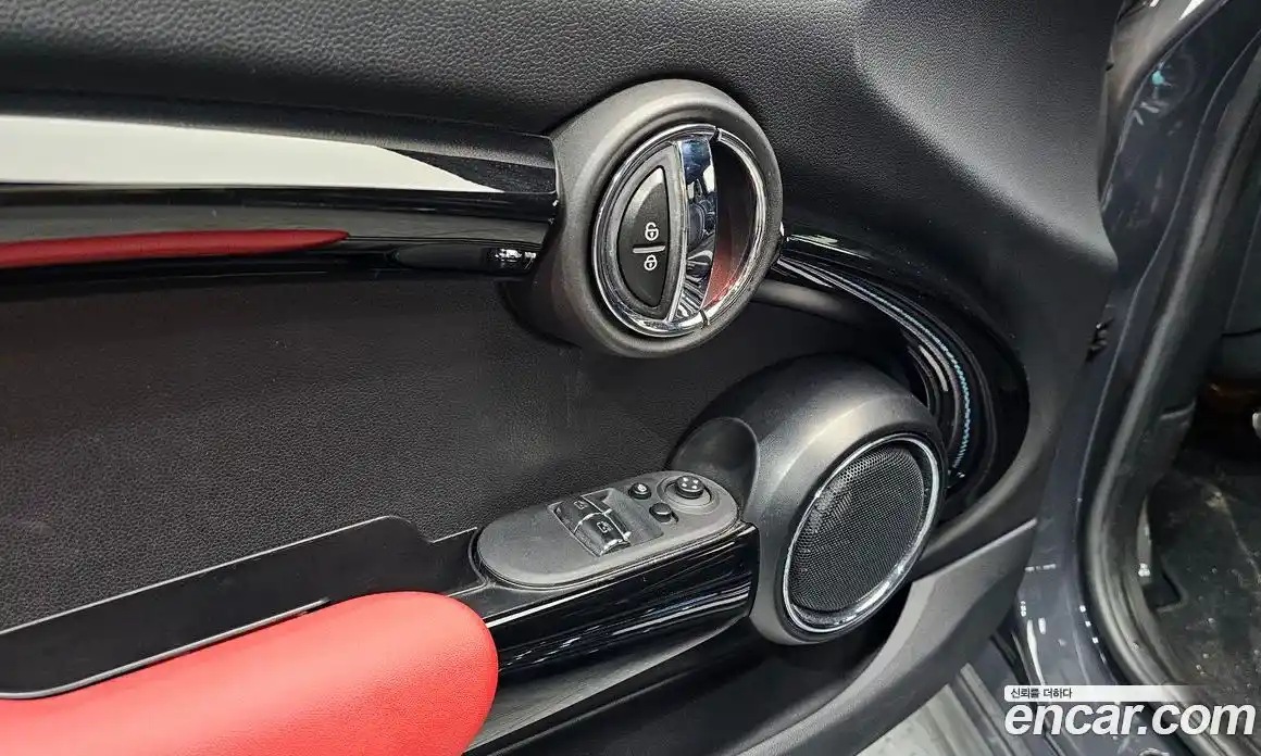 Mini Cooper 2021 2.0 Автомат в Москве № 253150, фото 16