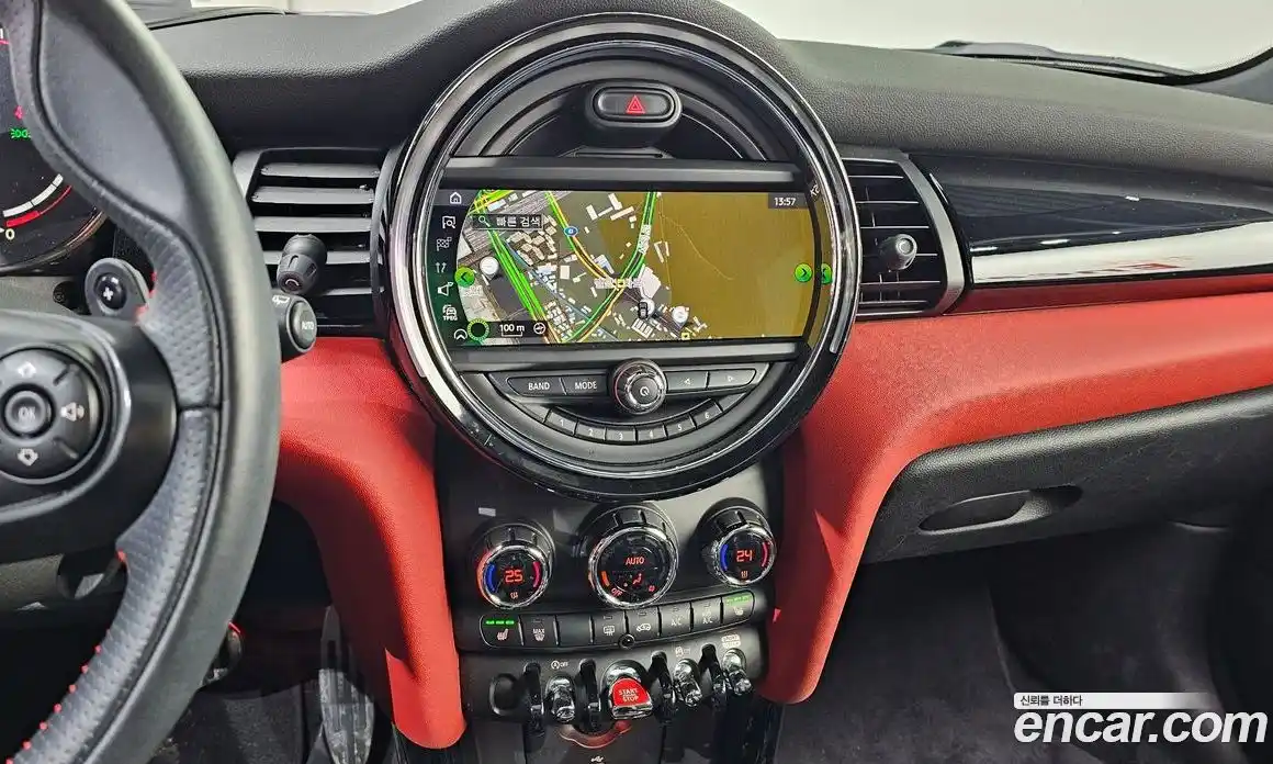 Mini Cooper 2021 2.0 Автомат в Москве № 253150, фото 18