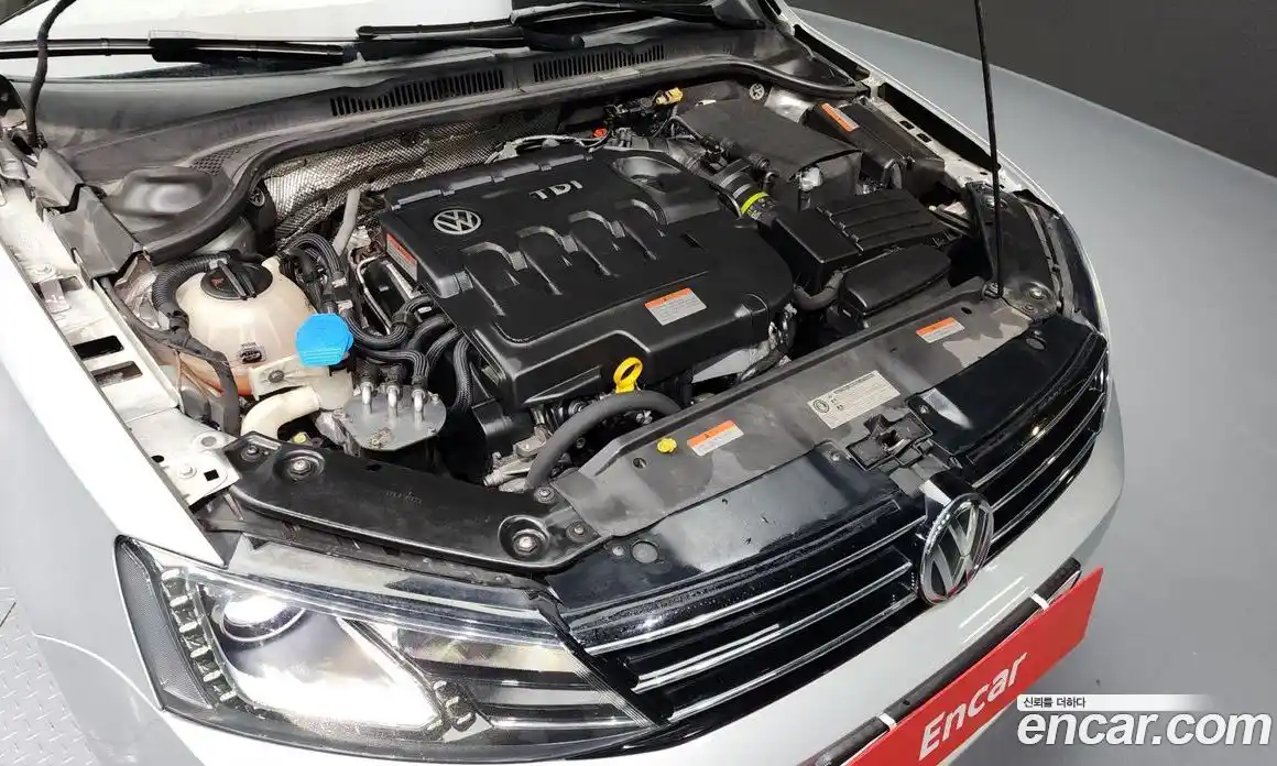 Volkswagen Jetta 2015 2.0 Автомат в Москве № 254732, фото 5