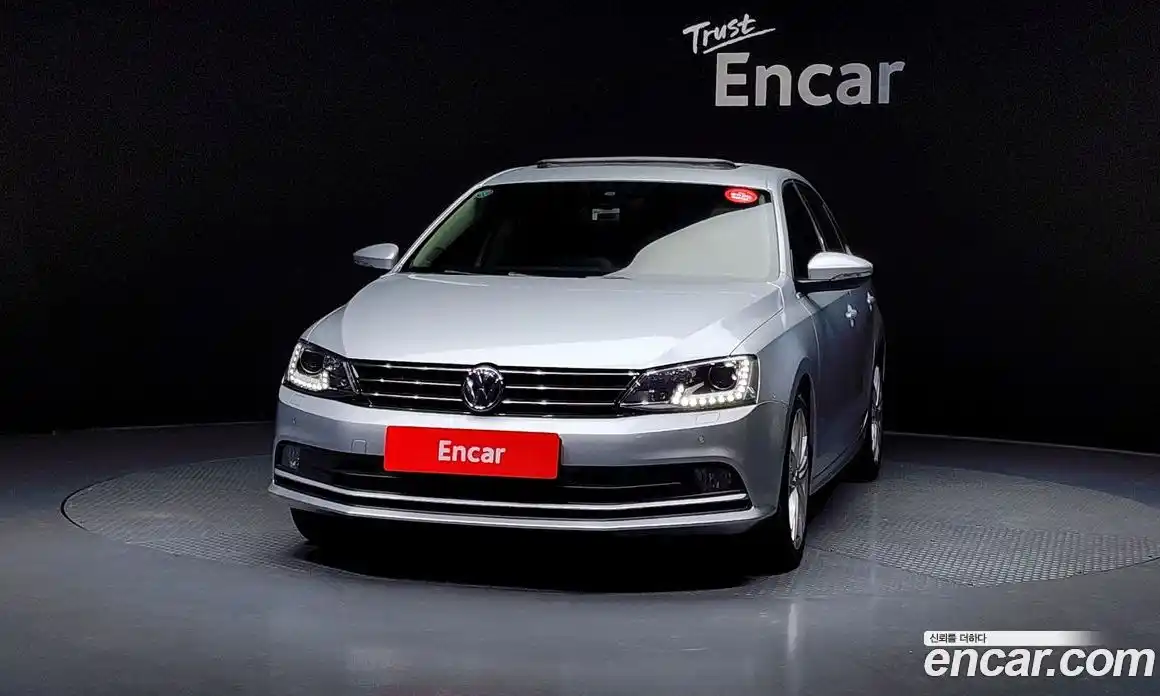 Volkswagen Jetta 2015 2.0 Автомат в Москве № 254732, фото 9