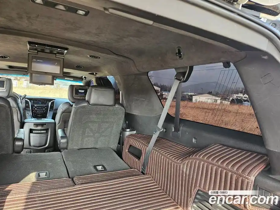 Cadillac Escalade 2018 6.2 Автомат в Москве № 256535, фото 20