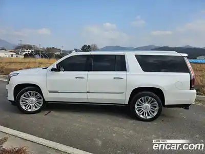 Cadillac Escalade 2018 6.2 Автомат в Москве № 256535, миниатюра 6