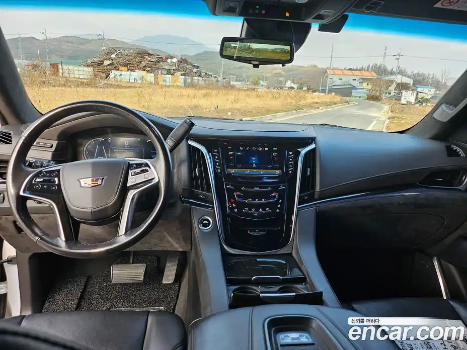 Cadillac Escalade 2018 6.2 Автомат в Москве № 256535, фото 10