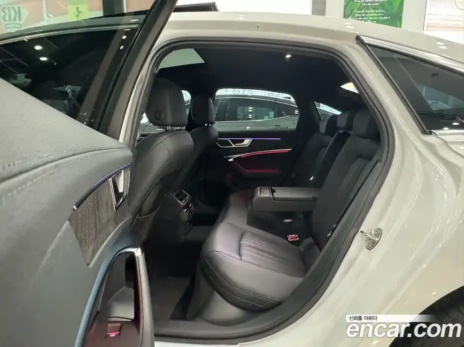 Audi A6 2023 2.0 Автомат в Москве № 266724, фото 11