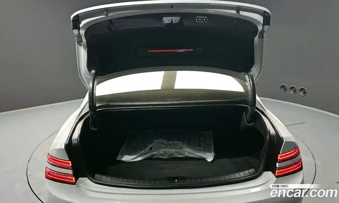 Genesis G80 2023 2.5 Автомат в Москве № 26882, фото 20